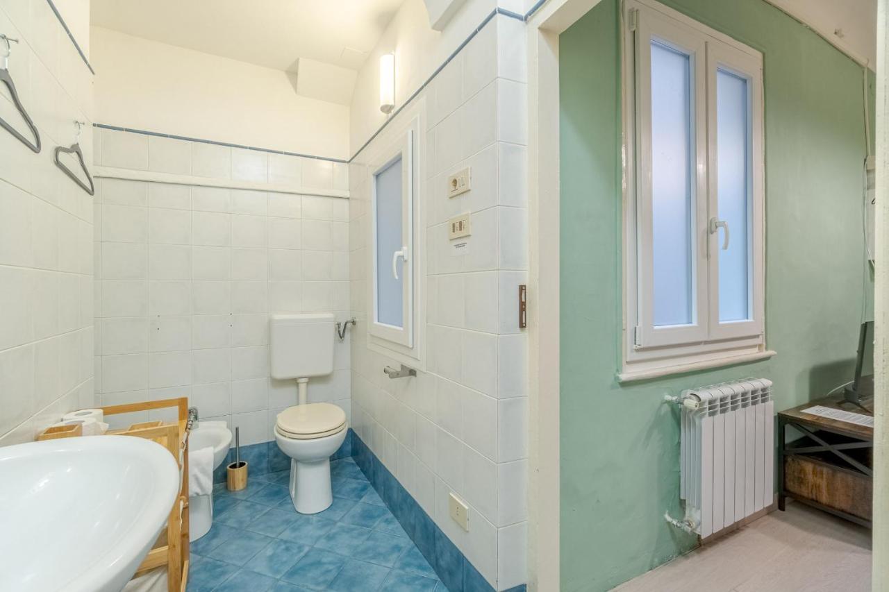 Appartamento Casa Poirot Functional Flat Genova Esterno foto
